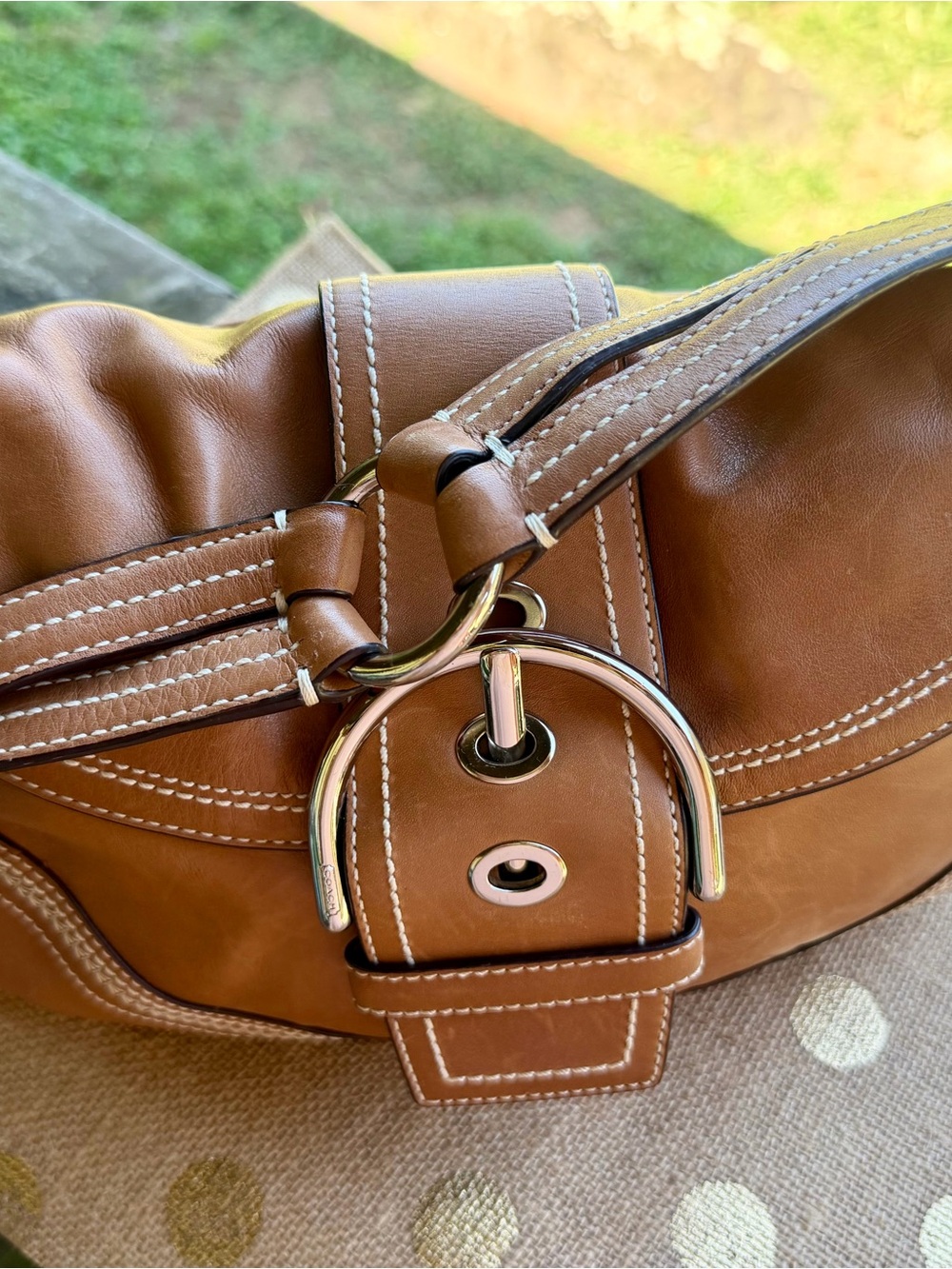 Coach F12301 MEDIUM Vintage Tan Soho Leather w/Buckle Shoulder Bag ~Y2K ~Vintage